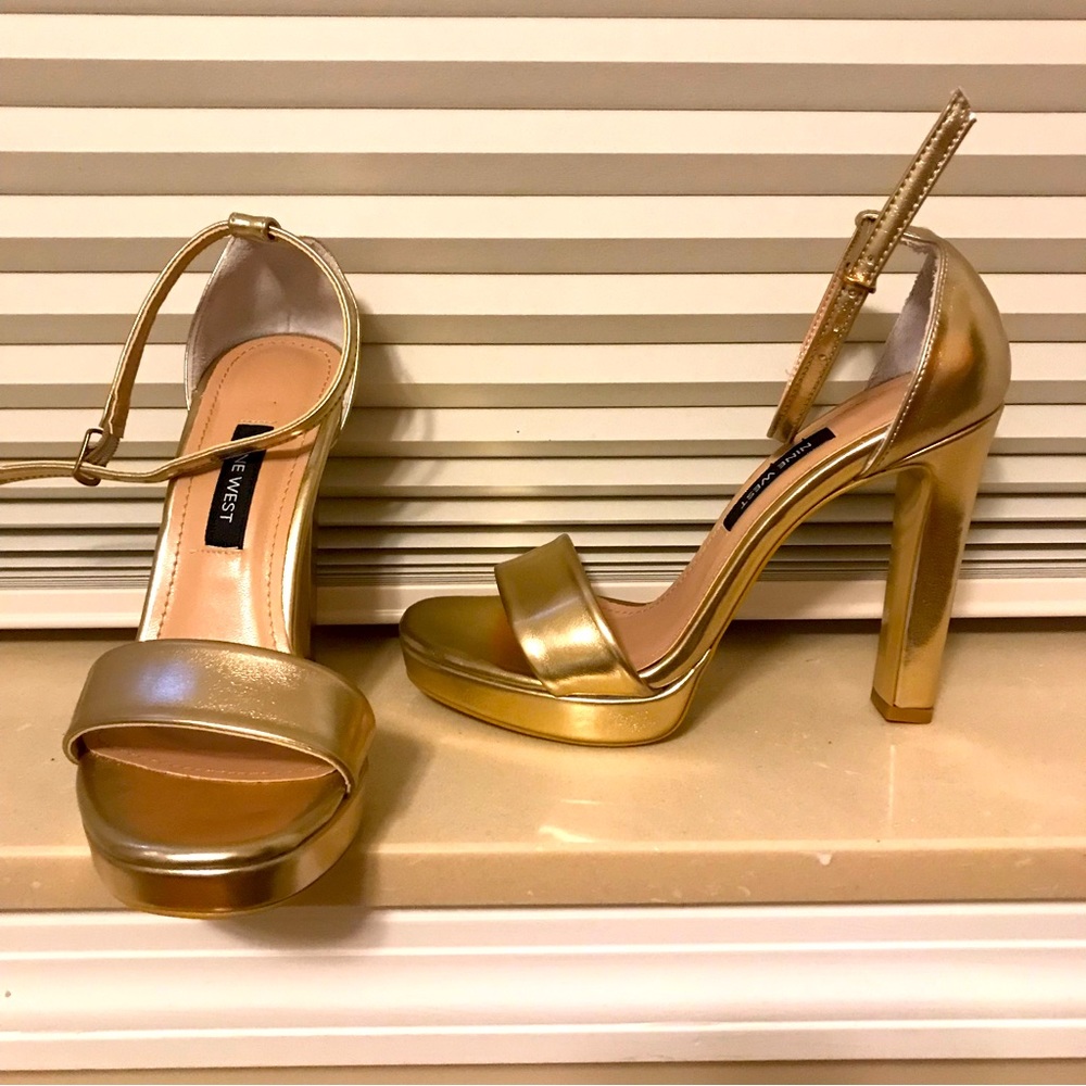 Nine West gold chunky heel size 7.5